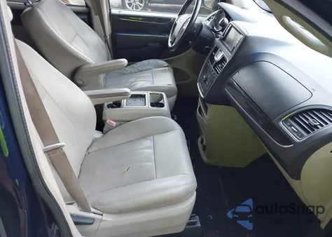 2013 Chrysler Town & Country Touring from USA, damaged, VIN 2C4RC1BG3DR780148